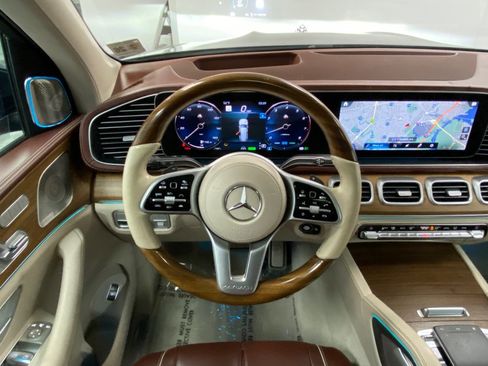 Used 2021 Mercedes-Benz Maybach GLS 600 4MATIC image 37
