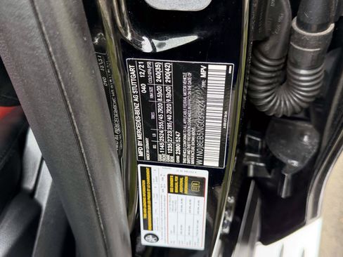 Used 2022 Mercedes-Benz GLC 300 4MATIC Coupe image 19