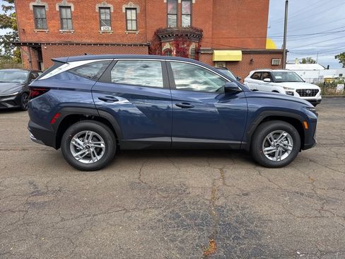 New 2026 Hyundai Tucson SE image 8