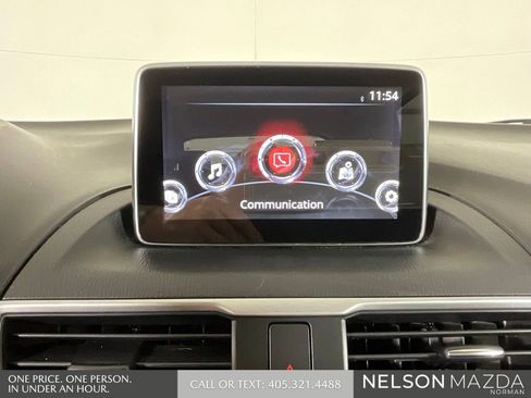 Used 2016 MAZDA MAZDA3 i Sport image 28