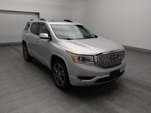 Used 2019 GMC Acadia Denali w/ Technology Package FWD image 13