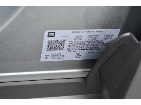 Used 2025 Chevrolet Trax RS w/ Driver Confidence Package image 30