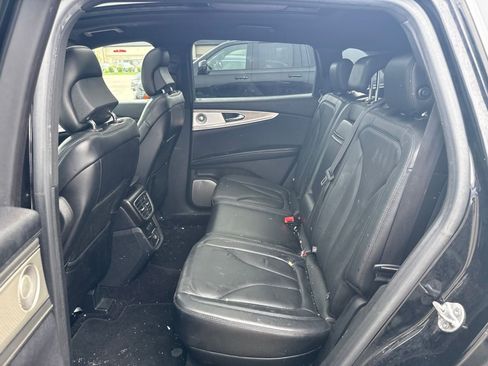 Used 2016 Lincoln MKX Reserve w/ Luxury Package AWD/4WD image 10