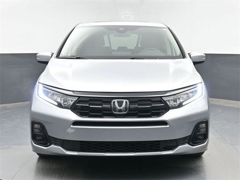 Used 2025 Honda Odyssey Elite image 3