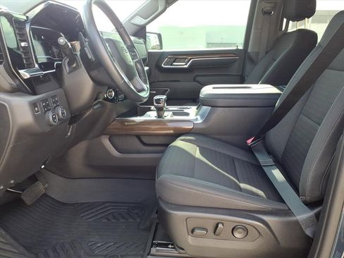 Used 2022 Chevrolet Silverado 1500 LT Trail Boss w/ Convenience Package II image 13