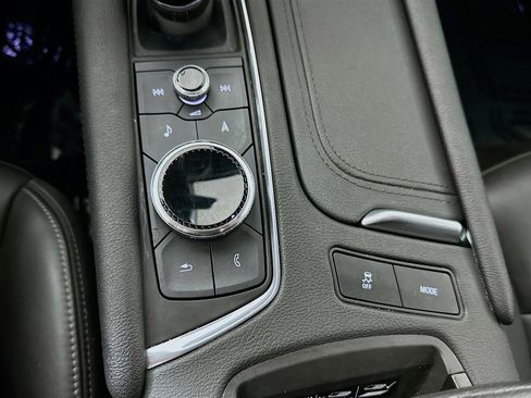 Used 2022 Cadillac XT6 Premium Luxury w/ Technology Package image 20