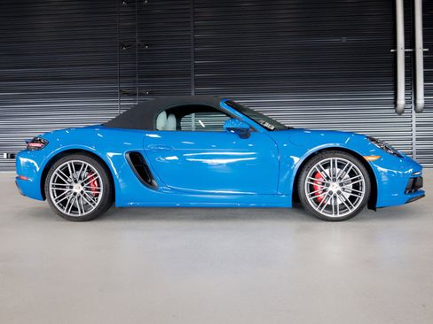 Used 2025 Porsche 718 Boxster GTS image 11