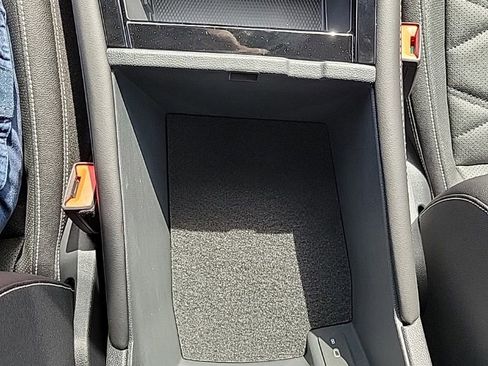 New 2026 Volkswagen Atlas SE image 36