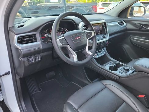 Used 2023 GMC Acadia SLT w/ Elevation Edition FWD image 15