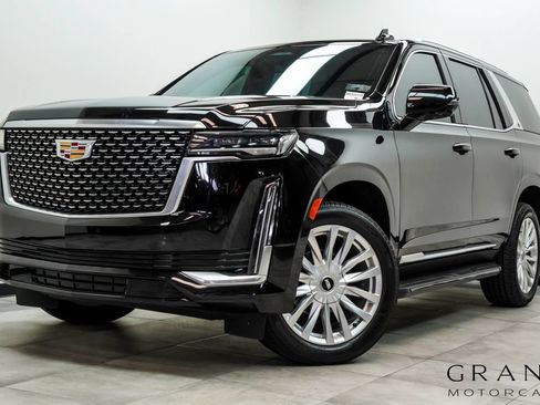 Used 2021 Cadillac Escalade Luxury RWD image 1