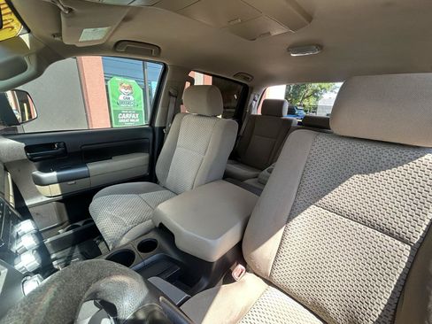 Used 2010 Toyota Tundra 4x4 CrewMax w/ SR5 Pkg image 11
