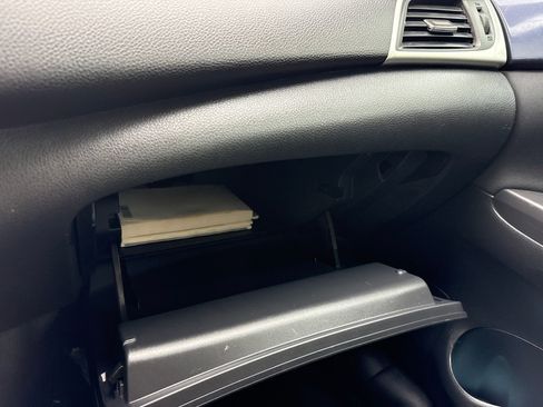 Used 2018 Nissan Sentra SR w/ SR Midnight Edition Package FWD image 32