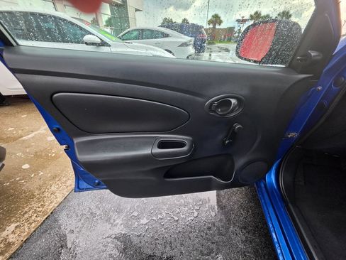 Used 2015 Nissan Versa S Plus FWD image 11