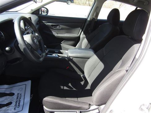 Used 2024 Nissan Sentra S image 11