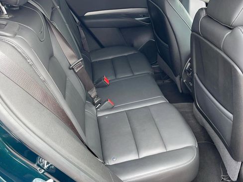 Used 2024 Cadillac XT4 Premium Luxury image 30