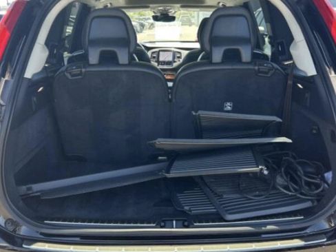 Used 2023 Volvo XC90 T8 Plus w/ Protection Package Premier AWD/4WD image 10