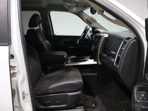 Used 2017 RAM 3500 Laramie w/ Convenience Group image 25