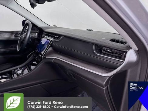 Used 2022 Jeep Grand Cherokee L Limited image 34