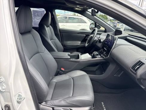Used 2023 Subaru Solterra AWD image 9