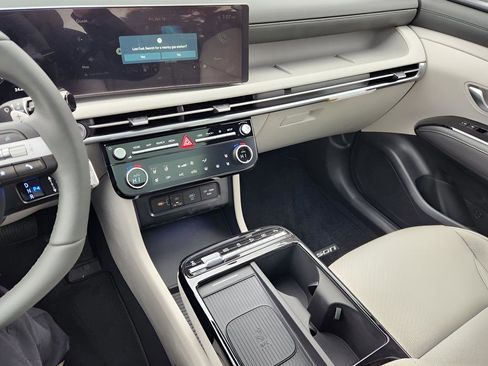 New 2026 Hyundai Tucson Limited image 17