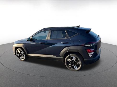 Used 2025 Hyundai Kona SEL image 8