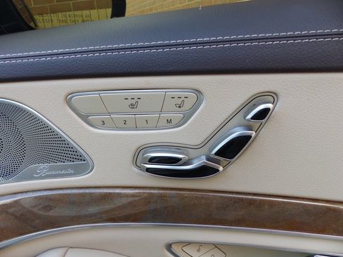 Used 2016 Mercedes-Benz S 550 4MATIC Sedan image 46