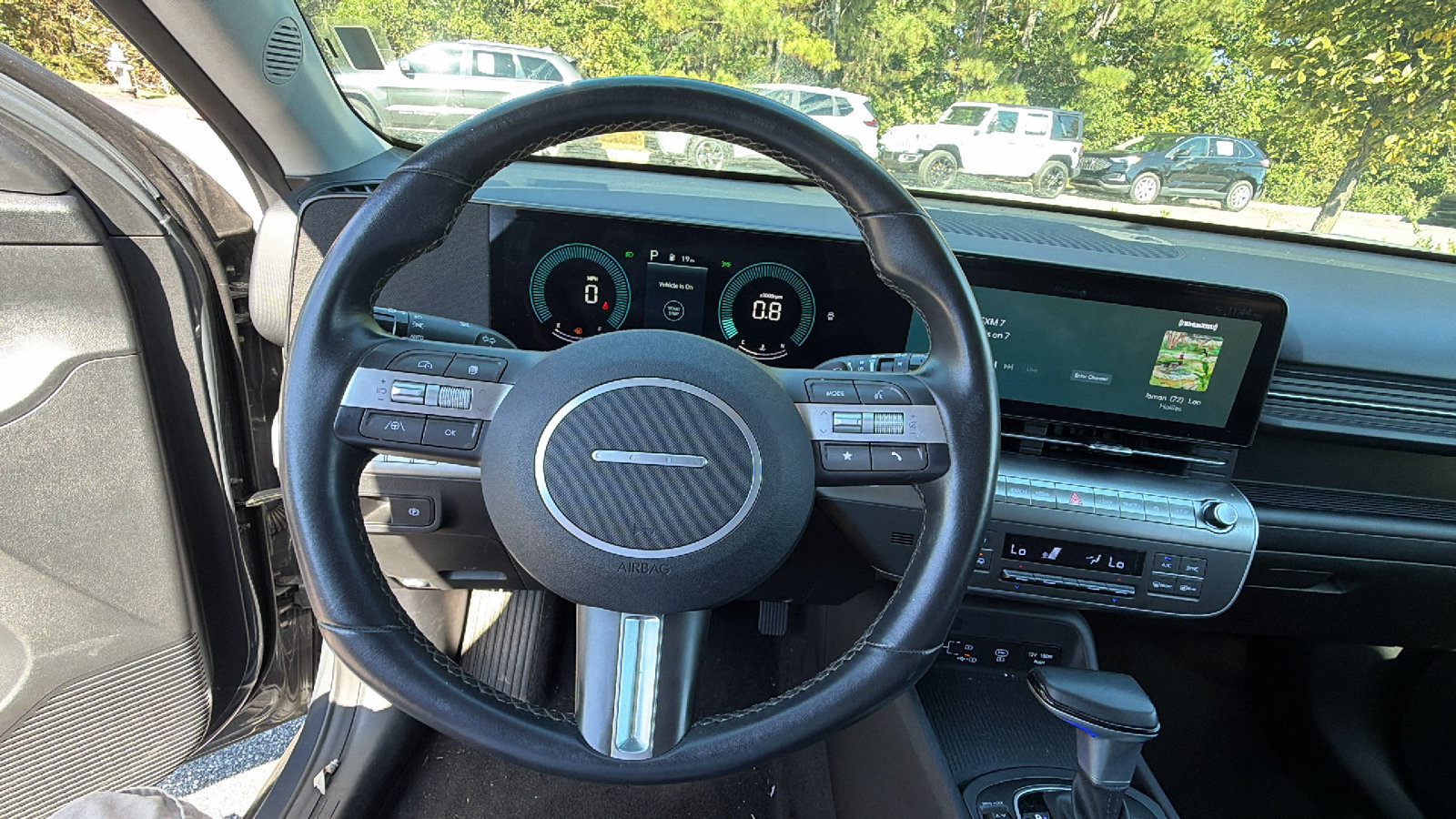 Used 2025 Hyundai Kona SEL AWD/4WD image 25