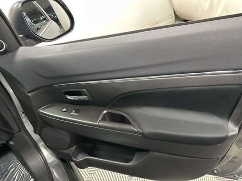 Used 2015 Mitsubishi Outlander Sport SE AWD/4WD image 30