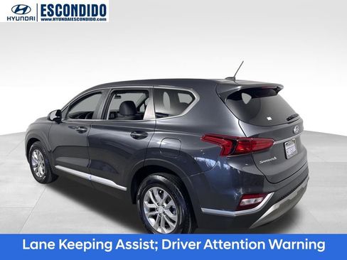 Used 2020 Hyundai Santa Fe SE image 4