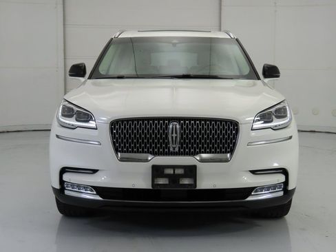 Used 2023 Lincoln Aviator Reserve w/ Equipment Group 201A AWD/4WD image 2