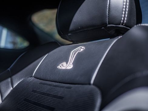 Used 2021 Ford Mustang Shelby GT500 w/ Technology Package image 28