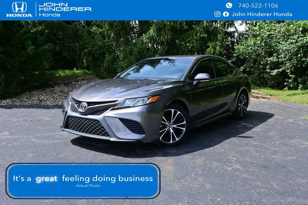 Used 2018 Toyota Camry SE w/ Moonroof Package FWD image 1