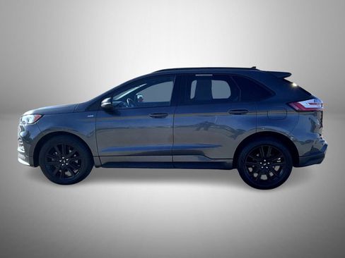 Used 2020 Ford Edge ST-Line w/ Cold Weather Package image 8