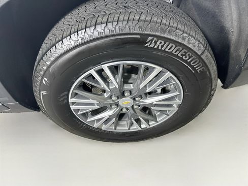 Used 2026 Chevrolet Traverse LT FWD image 11