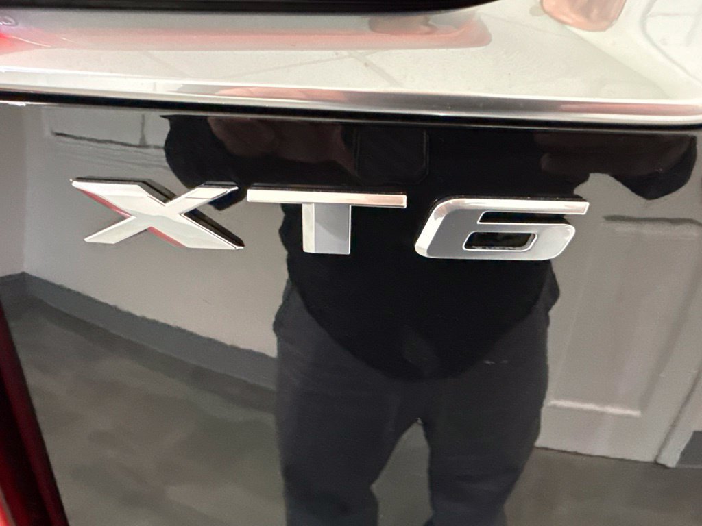 Used 2023 Cadillac XT6 Premium Luxury AWD/4WD image 27