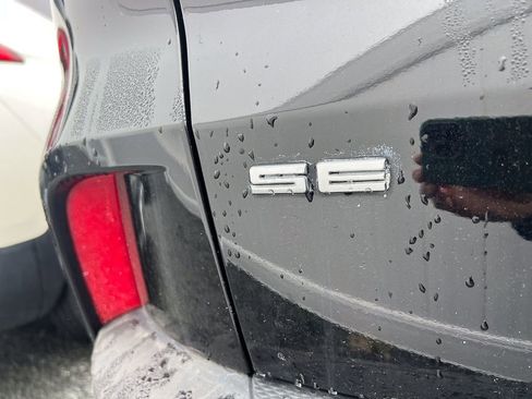 Used 2020 Ford Escape SE image 4