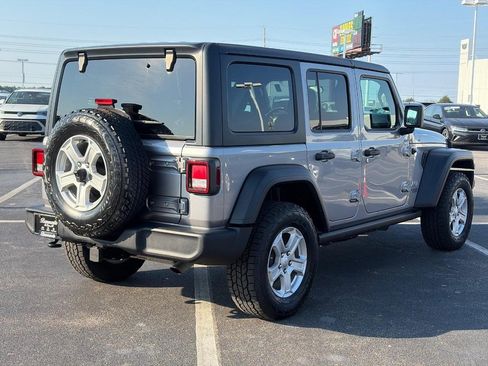 Used 2018 Jeep Wrangler Unlimited Sport S AWD/4WD image 5