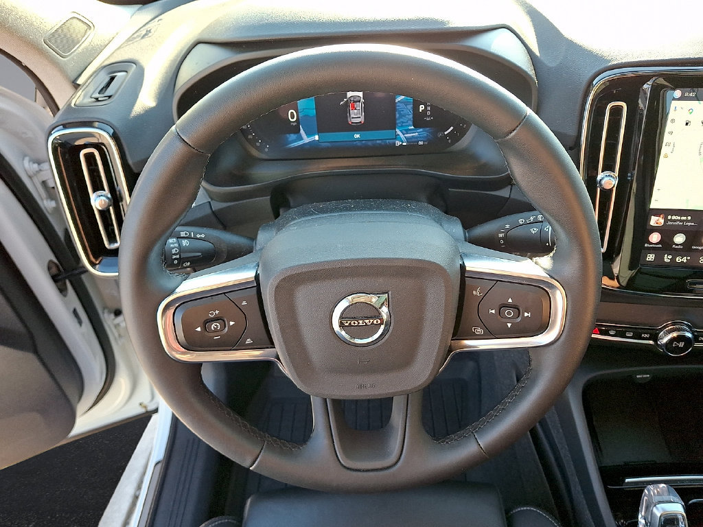 Certified 2024 Volvo XC40 B5 Plus w/ Protection Package Premier AWD/4WD image 22