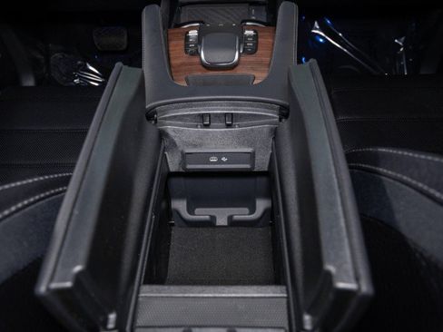 New 2026 Mercedes-Benz GLE 450 4MATIC image 24