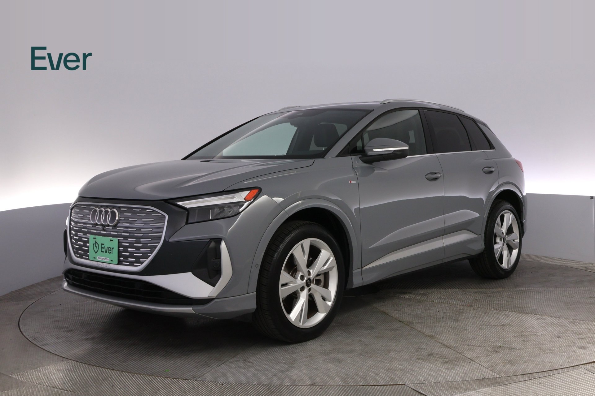 Used 2023 Audi Q4 e-tron Premium Plus w/ Premium Plus AWD/4WD image 2