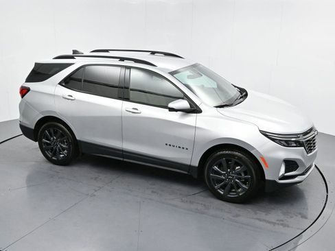 Used 2022 Chevrolet Equinox RS w/ Infotainment Package AWD/4WD image 34