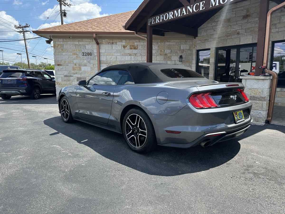 Used 2022 Ford Mustang Premium RWD image 3