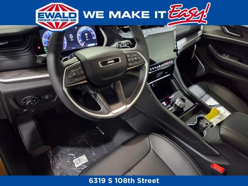 New 2026 Jeep Grand Cherokee Limited AWD/4WD image 6