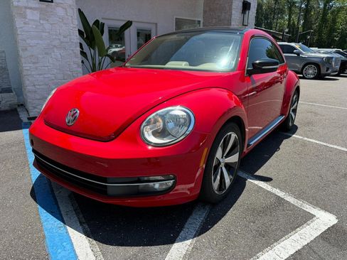 Used 2013 Volkswagen Beetle 2.0T FWD image 10