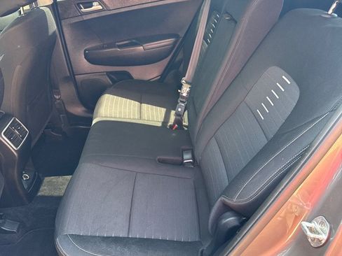 Used 2018 Kia Sportage LX FWD image 8