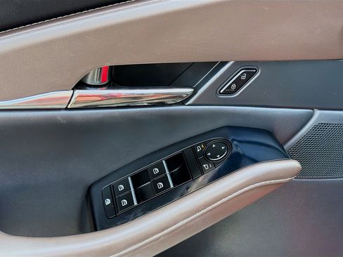 Used 2022 MAZDA CX-30 AWD 2.5 S w/ Premium Package image 23