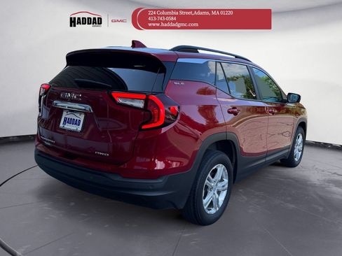 Used 2023 GMC Terrain SLE w/ Driver Convenience Package AWD/4WD image 4