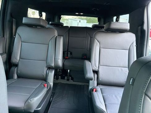New 2026 Chevrolet Suburban Z71 w/ Comfort Package image 25