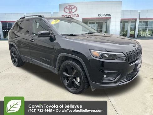 Used 2019 Jeep Cherokee Latitude Plus image 1