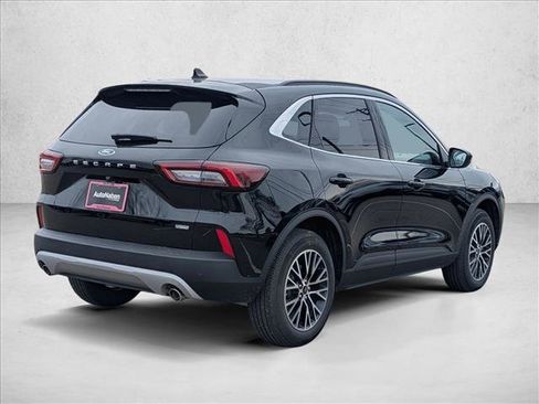 New 2026 Ford Escape SE image 2